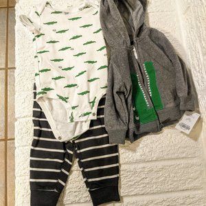 NWT Carter's Alligator zip up hoodie, onesie, and pants set 6 months